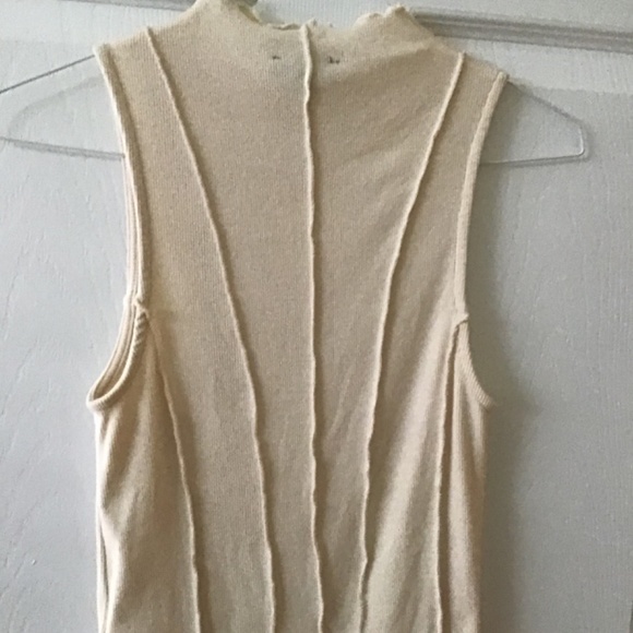 Dynamite high neckline sleeveless top - Picture 2 of 5
